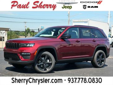 New 2025 Jeep Grand Cherokee Limited 4x4 Velvet Red Pearl Coat