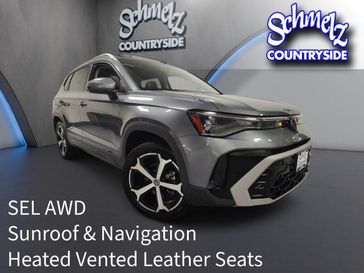 Used 2025 Volkswagen Taos SEL AWD w/Sunroof & Nav