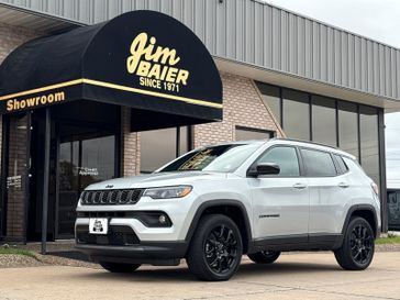 New 2026 Jeep Compass Latitude Altitude