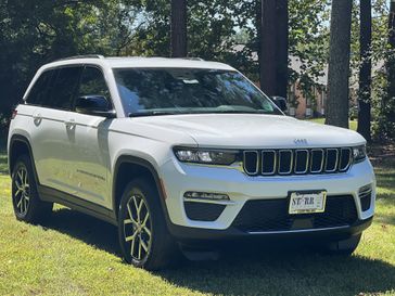 New 2025 Jeep Grand Cherokee Limited 4x4