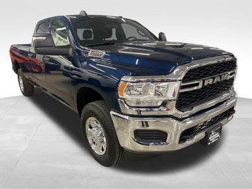 2024 RAM 2500 Tradesman Crew Cab 4x4 8' Box