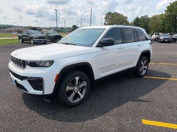 New 2026 Jeep Grand Cherokee Limited 4x4
