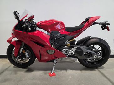 New 2025 Ducati Panigale V4 