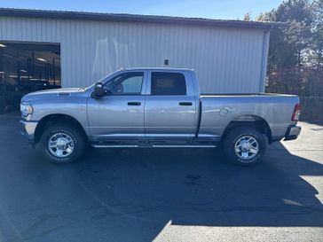 2024 RAM 2500 Tradesman Crew Cab 4x4 6'4' Box