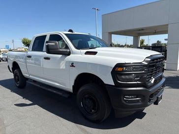2025 RAM 2500 Tradesman Crew Cab 4x4 6'4' Box