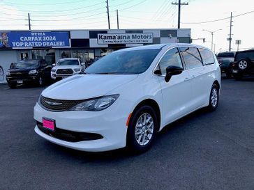 New 2025 Chrysler Voyager Lx