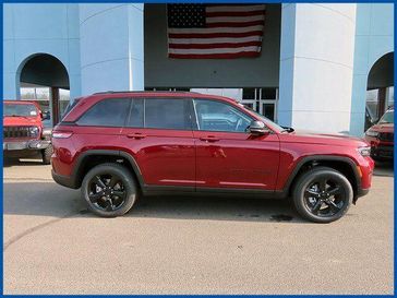 New 2025 Jeep Grand Cherokee Limited