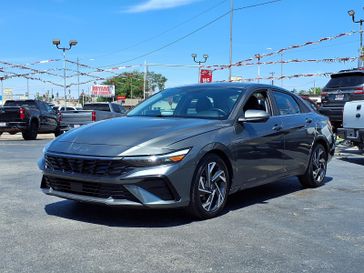 Used 2024 Hyundai Elantra Limited
