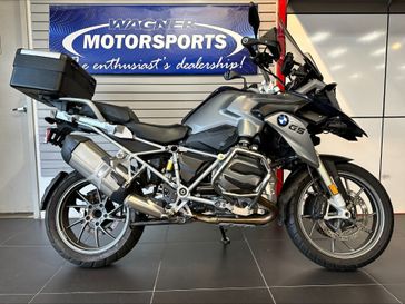 2016 BMW R 1200 GS  in a BLUE exterior color. Wagner Motorsports (508) 581-5950 wagnermotorsport.com 