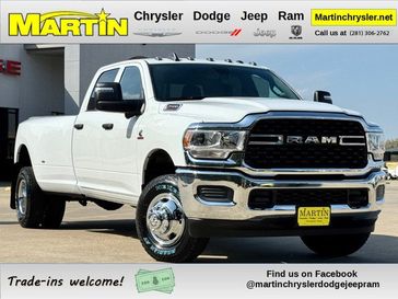 2024 RAM 3500 Tradesman Crew Cab 4x4 8' Box