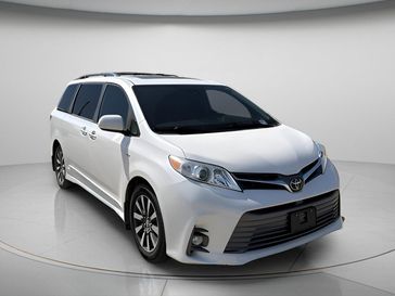 Used 2019 Toyota Sienna XLE