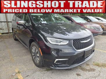 Used 2023 Chrysler Pacifica Hybrid Limited