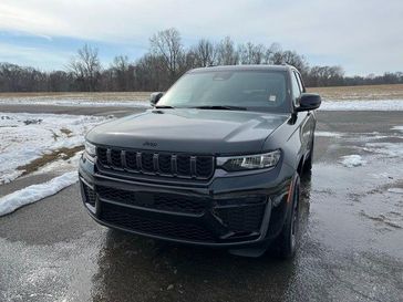 New 2026 Jeep Grand Cherokee Laredo Altitude 4x4