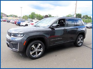 New 2026 Jeep Grand Cherokee Limited