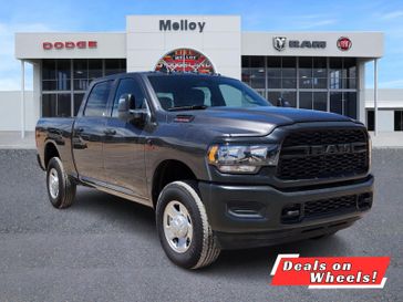 2024 RAM 3500 Tradesman Crew Cab 4x4 6'4' Box