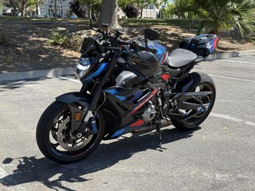 2023 BMW M 1000 R