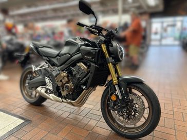 New 2026 Honda CB650R E-CLUTCH 