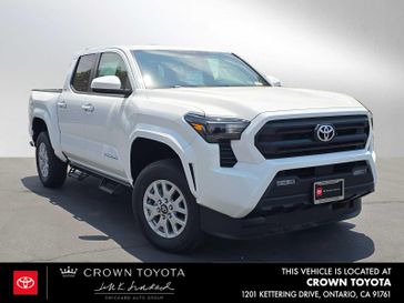 New 2025 Toyota Tacoma SR5