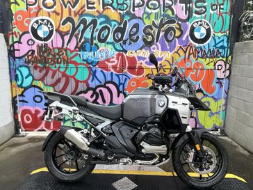 Black Storm Metallic