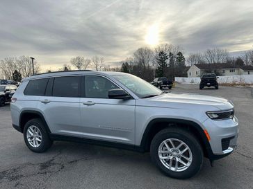 New 2025 Jeep Grand Cherokee L Laredo X 4x4