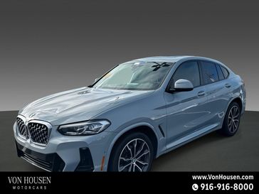 2022 BMW X4 xDrive30i