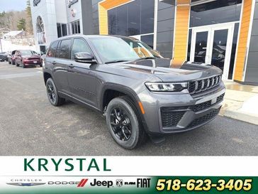 New 2026 Jeep Grand Cherokee Laredo Altitude 4x4