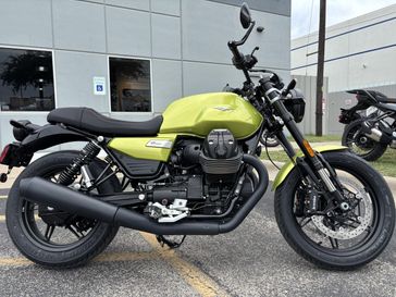 2026 Moto Guzzi V7 Sport 