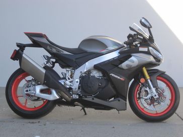 2023 Aprilia RSV4