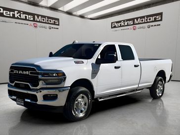 New 2026 RAM 2500 Tradesman Crew Cab 4x4 8' Box