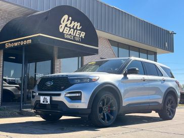 2021 Ford Explorer ST in a Iconic Silver Metallic exterior color and Ebonyinterior. Jim Baier Inc 319-372-1012 jimbaier.com 