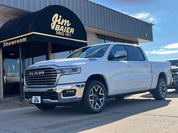 2025 RAM 1500 Laramie Crew Cab 4x4 5'7' Box