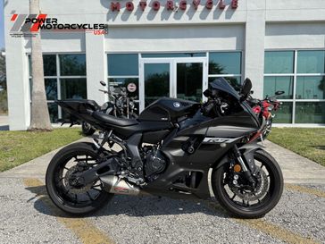 2024 Yamaha R7 