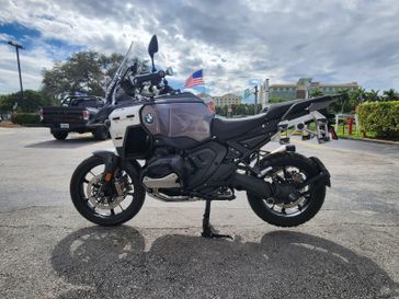 BLACK STORM METALLIC