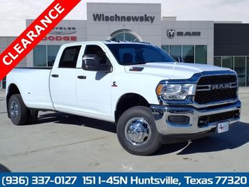 2024 RAM 3500 Tradesman Crew Cab 4x4 8' Box