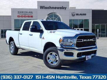 2024 RAM 2500 Tradesman Crew Cab 4x4 6'4' Box