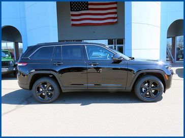 New 2026 Jeep Grand Cherokee Limited