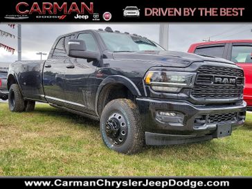 2024 RAM 3500 Limited Crew Cab 4x4 8' Box in a Diamond Black Crystal Pearl Coat exterior color and Black - ULX9interior. Carman Chrysler Jeep Dodge Ram 302-317-2378 carmanchryslerjeepdodge.com 