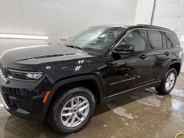 New 2026 Jeep Grand Cherokee Laredo X 4x4