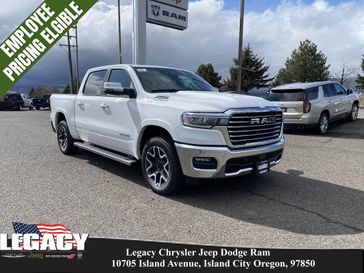 2025 RAM 1500 Laramie Crew Cab 4x4 5'7' Box