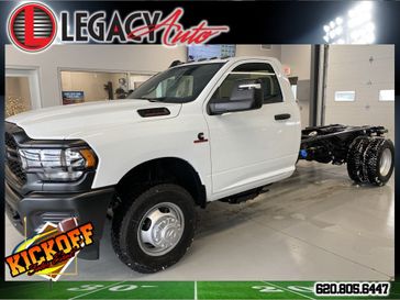 2024 RAM 3500 Tradesman Chassis Regular Cab 4x4 84' Ca