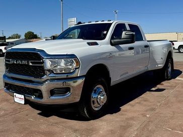 2024 RAM 3500 Tradesman Crew Cab 4x4 8' Box