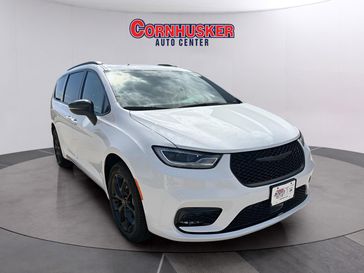 New 2026 Chrysler Pacifica Limited