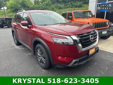 2022 Nissan Pathfinder SV