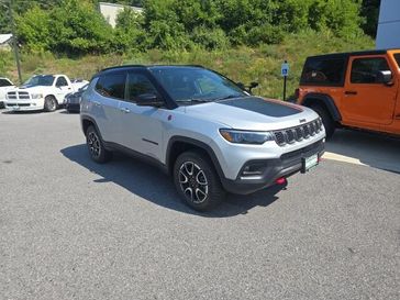 New 2025 Jeep Compass Trailhawk 4x4