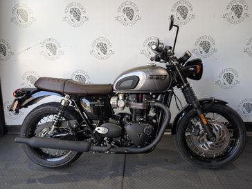 2025 Triumph BONNEVILLE T120 BLACK 