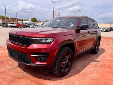 Used 2025 Jeep Grand Cherokee Altitude X