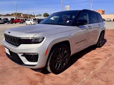 New 2025 Jeep Grand Cherokee Summit Reserve 4x4