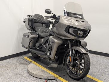 2025 Indian Motorcycle Indian Pursuit Dark Horse 112 RIDER ASSIST W/POWERBAND AUDIO UPGRADE