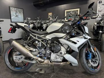 New 2027 BMW M 1000 R KM3