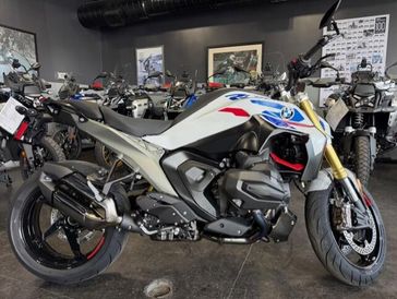 2026 BMW R 1300 R